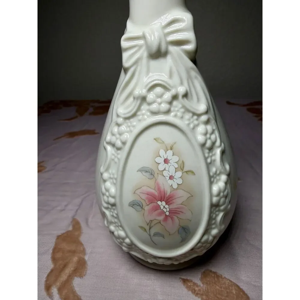 Vintage Royal Heritage Cameo Ribbon Vase Floral Porcelain Taiwan 6in Cottagecore